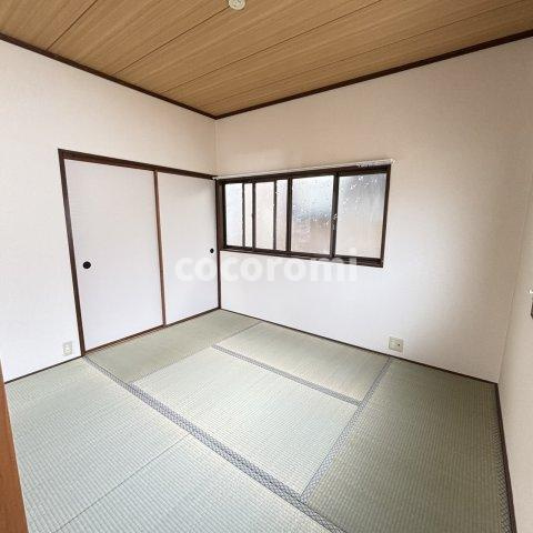 伊加賀緑町貸家の和室