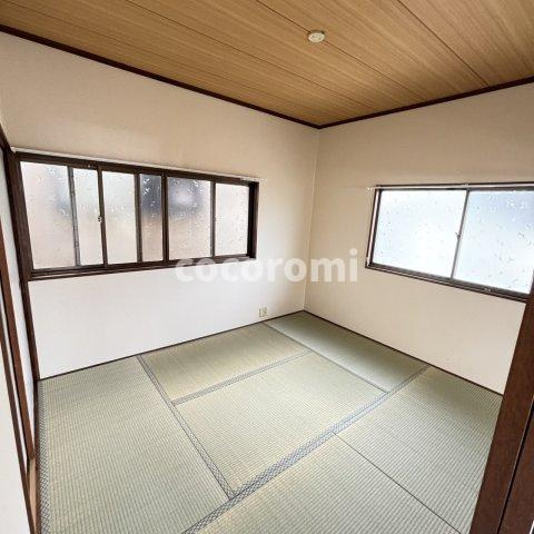 伊加賀緑町貸家の和室