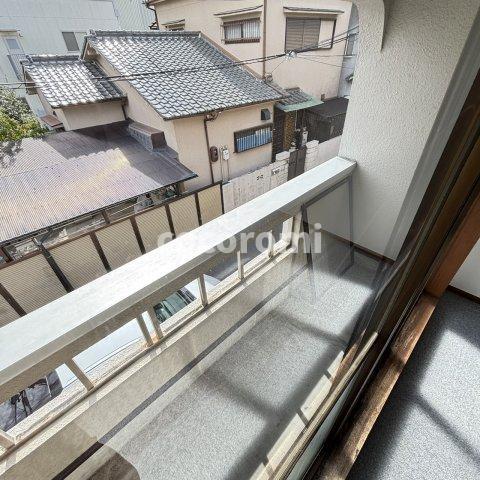 伊加賀緑町貸家のバルコニー