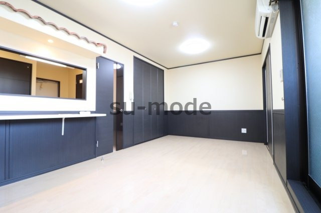 ウイングビュー鮎川の居間・リビング