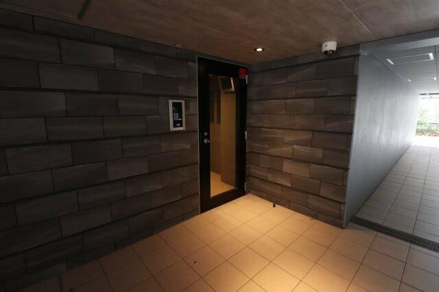 ＧＥＮＯＶＩＡ池袋のエントランス