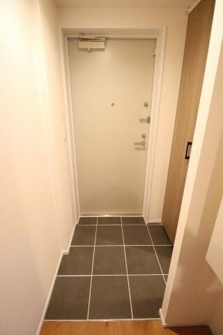 ＧＥＮＯＶＩＡ池袋の玄関