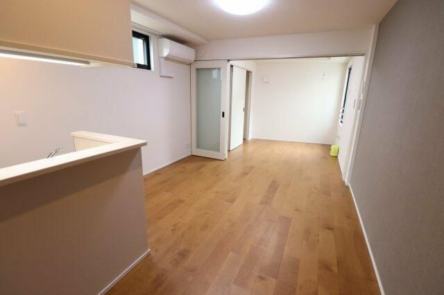 ＧＥＮＯＶＩＡ池袋の居間・リビング