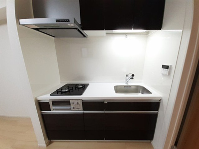 【キッチン】 | フルラージュ | コンパクトなキッチンで掃除もラクラク