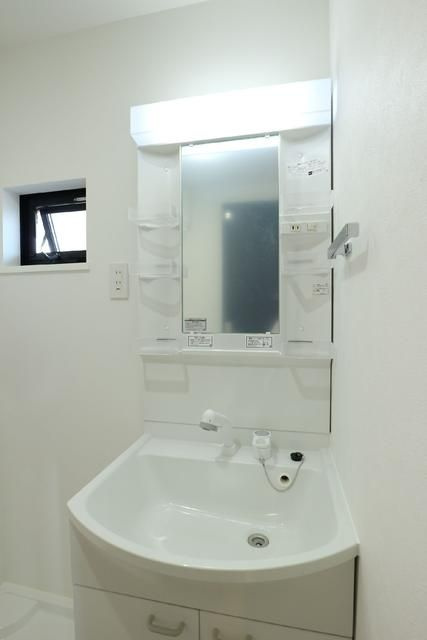 コモドスタイル大塚の洗面所