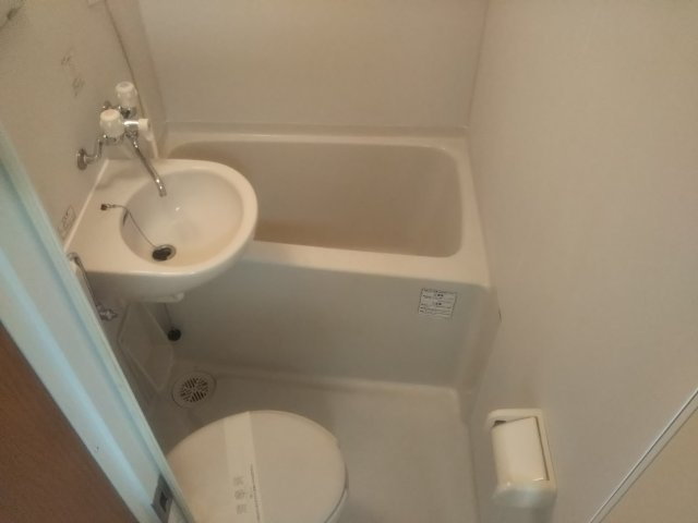 杉並区阿佐谷南２丁目のアパートの浴室