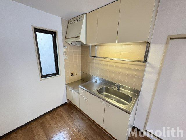 ガーデンタウン清水Aの居間・リビング