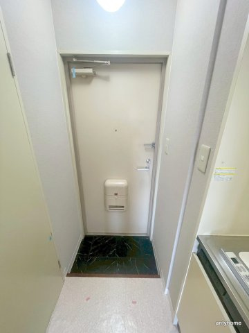 マンションパルス　仲介手数料無料の玄関