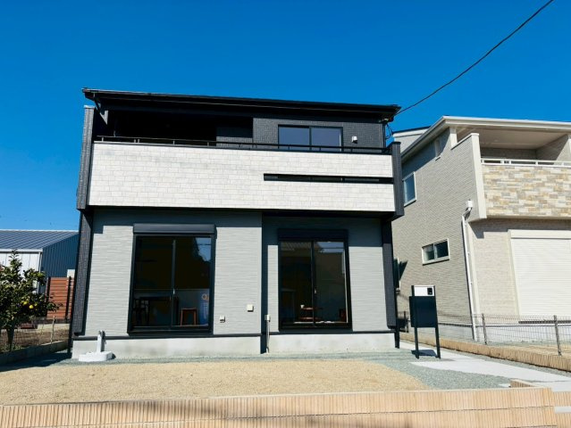 ブルーミングガーデン／東区戸島５丁目／１号棟の外観