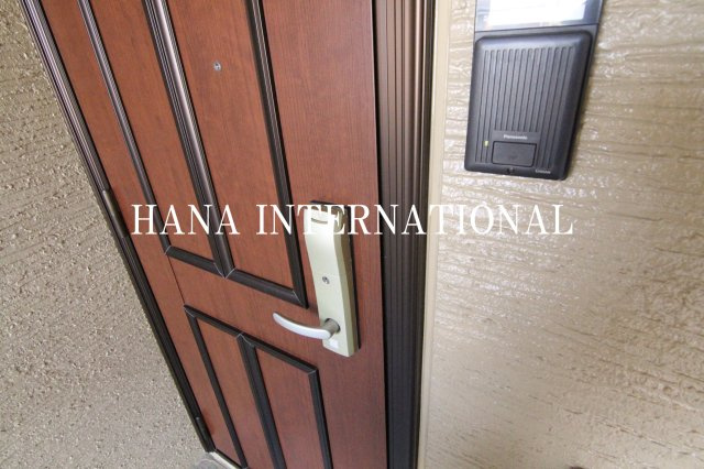 クレスタ広尾の玄関