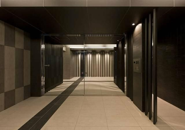 ガーラ・グランディ池袋のエントランス