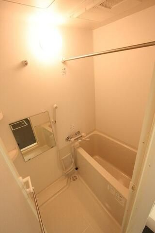 音羽クリニックビルの浴室