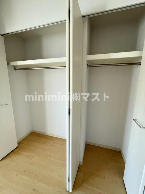 大阪市中央区中寺２丁目の賃貸マンションの収納