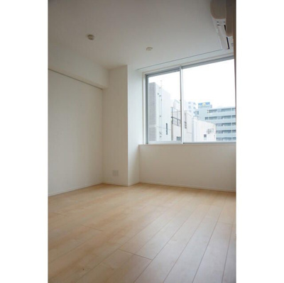 【寝室】 | LUPINUS COURT（ルピナスコート）