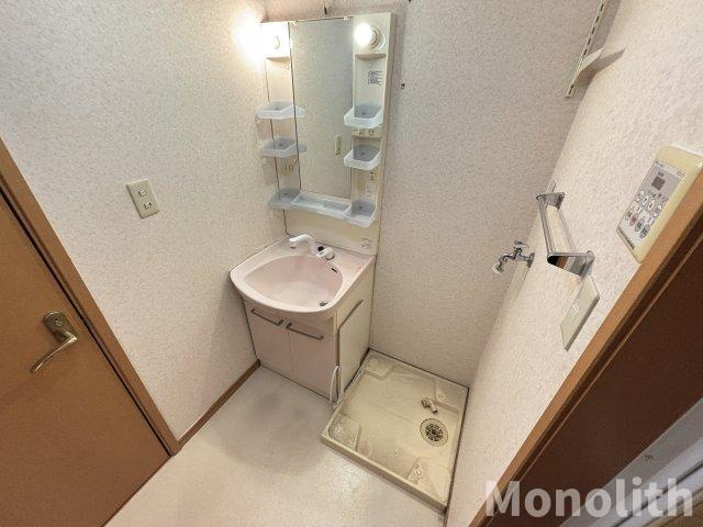 プチメゾン鳳の洗面所