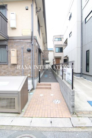 クレモンティーヌ・相之川のエントランス