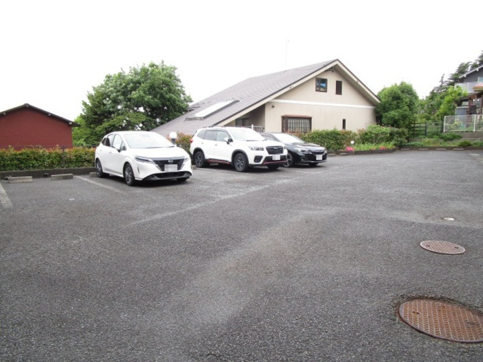 サニーコート田辺　Bの駐車場