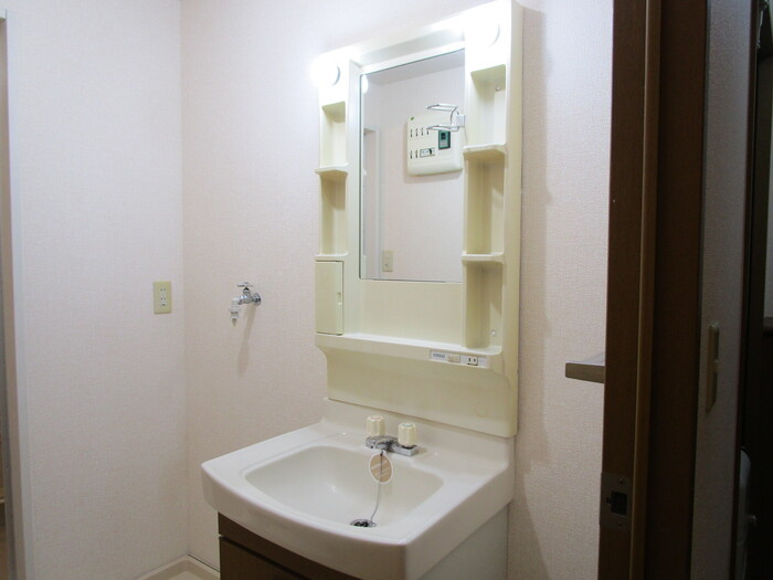 サニーコート田辺　Bの独立洗面台|他部屋参考写真