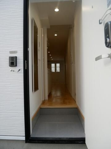 ＣＢ日暮里ボヌールの玄関