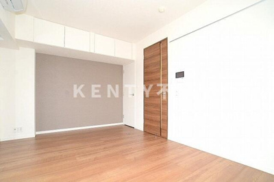 【寝室】 | グランドコンシェルジュ大森本町Ｉアジールコート | 広くて明るい寝室