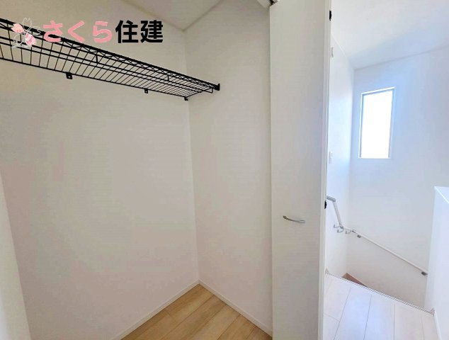 クレイドルガーデン清原台第6　1号棟の収納|2階廊下にも収納を完備◎