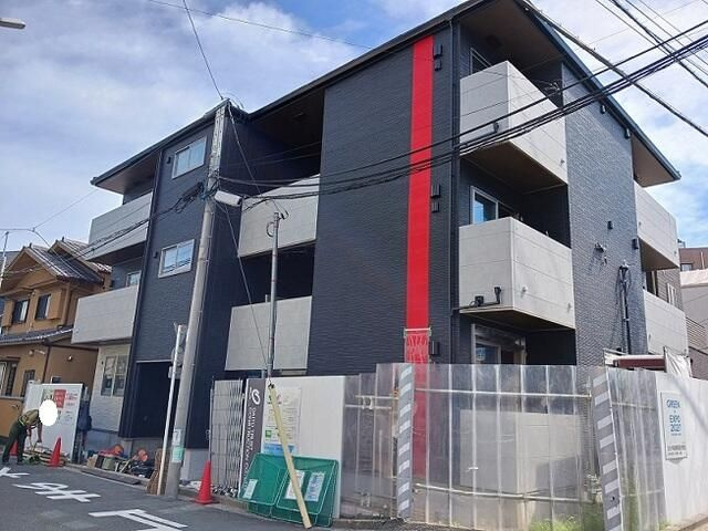 ＢＡＳＥ　３７３の外観