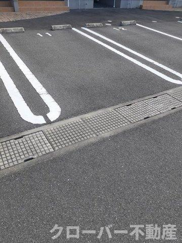 【駐車場】 | アイリスＡ