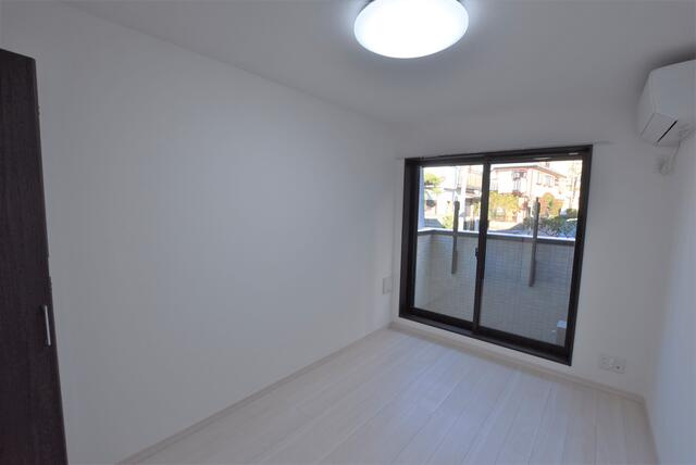 ラフィーヌ雅の洋室