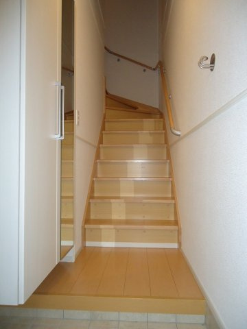 ベラ・ルーチェＣの玄関