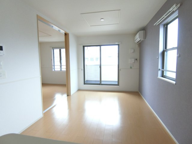 ベラ・ルーチェＣの居間・リビング