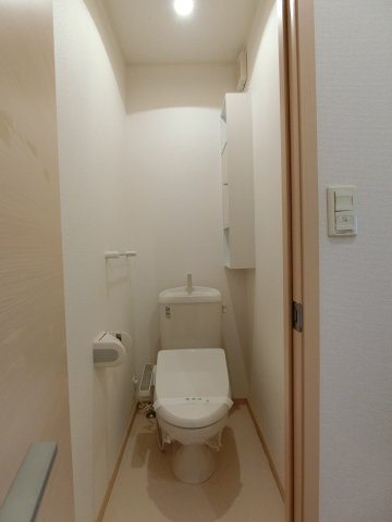 ノイブリーゼⅡのトイレ