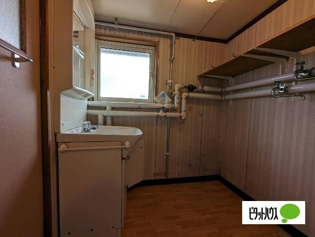 春採6-8-14借家の洗面所