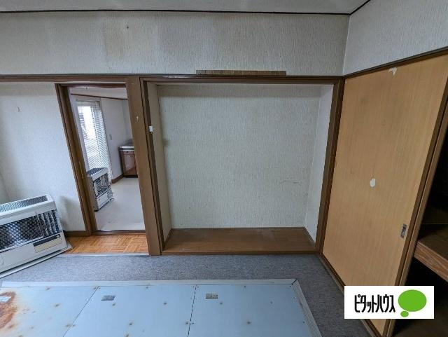 春採6-8-14借家の収納