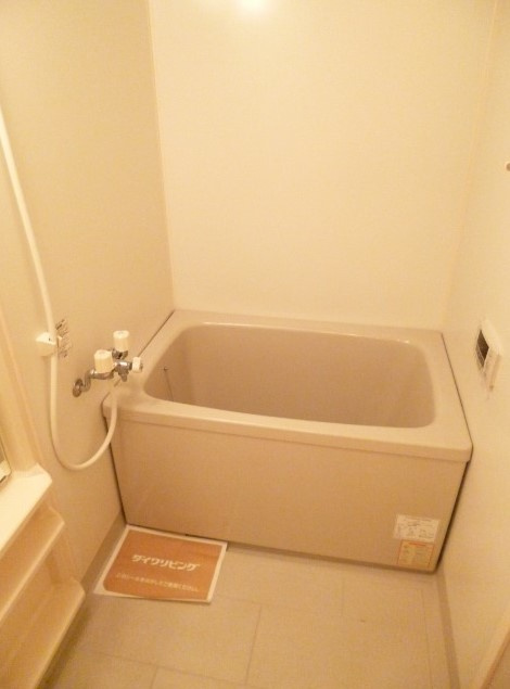 ベルツリーの浴室|現況優先です