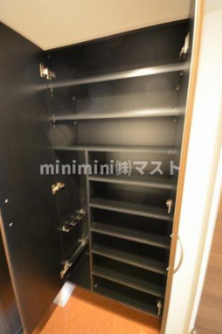 ワールドアイ梅田WESTの収納