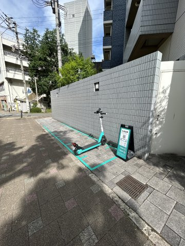 アーバネックス神戸駅前の駐車場