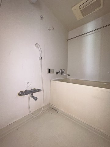 アーバネックス神戸駅前の浴室