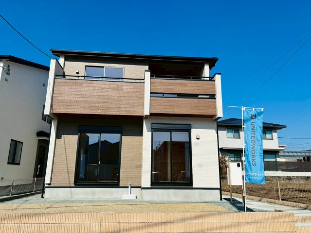 ブルーミングガーデン／東区戸島５丁目／４号棟の外観