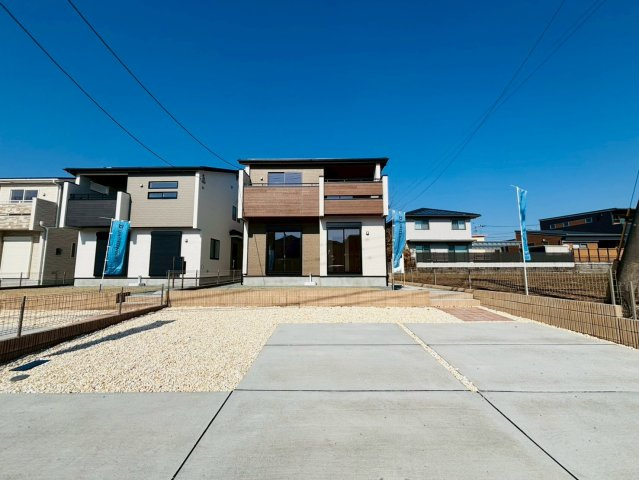 ブルーミングガーデン／東区戸島５丁目／４号棟の駐車場