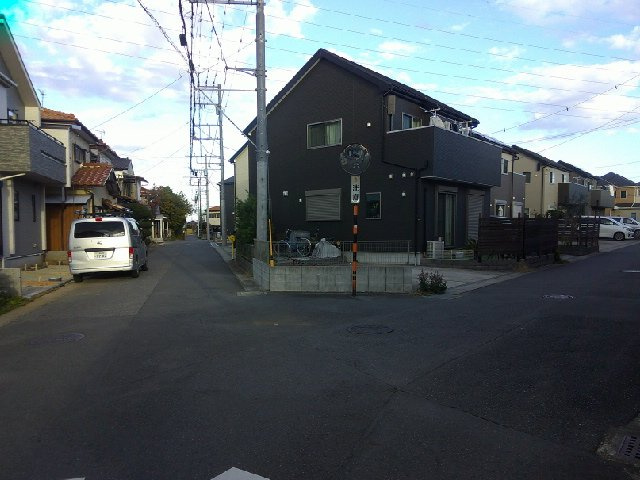 千葉市花見川区三角町の事務所