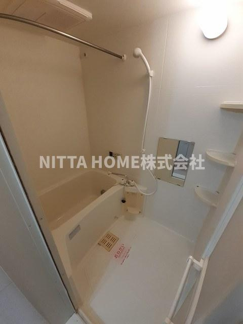 ディモーラＢの浴室|追い炊き機能・浴室乾燥機も設置済み◇