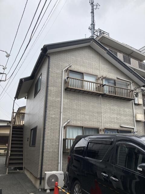 ドエル春日のエントランス