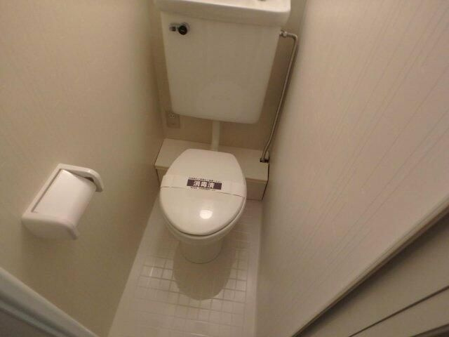 グローリア初穂桜台Ⅱのトイレ