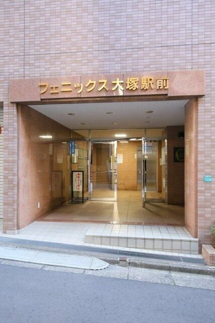 フェニックス大塚駅前のエントランス