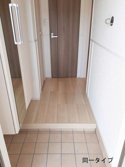 スター・ミナモトの玄関