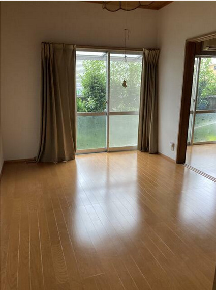 岩倉市八剱町六呂丸の一戸建ての居間・リビング