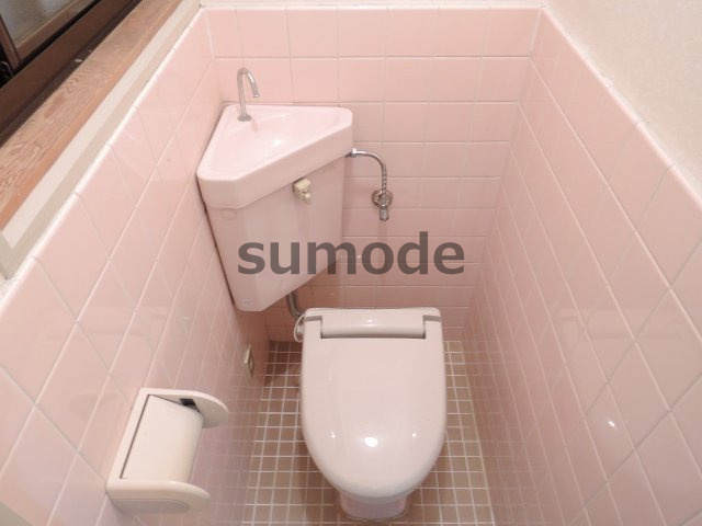 淀の原町戸建のトイレ