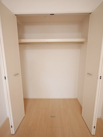 ユヌ　ブリーズ　目黒の収納|便利な収納スペースです