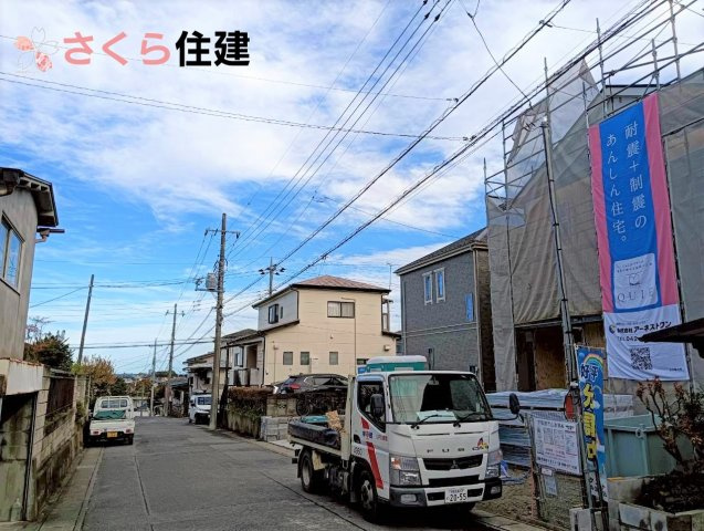 クレイドルガーデン山本第4　の前面道路含む現地写真|並列で2台駐車が可能です◎閑静な住宅街の一角になります◎