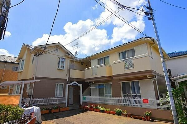 ルネサンス平和台の外観